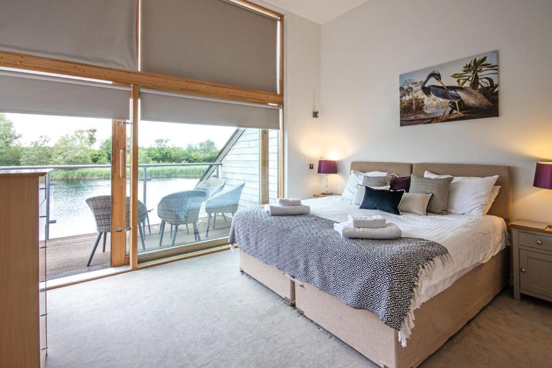 Waters Edge 04, Waterside Lodge P South Cerney Exterior foto