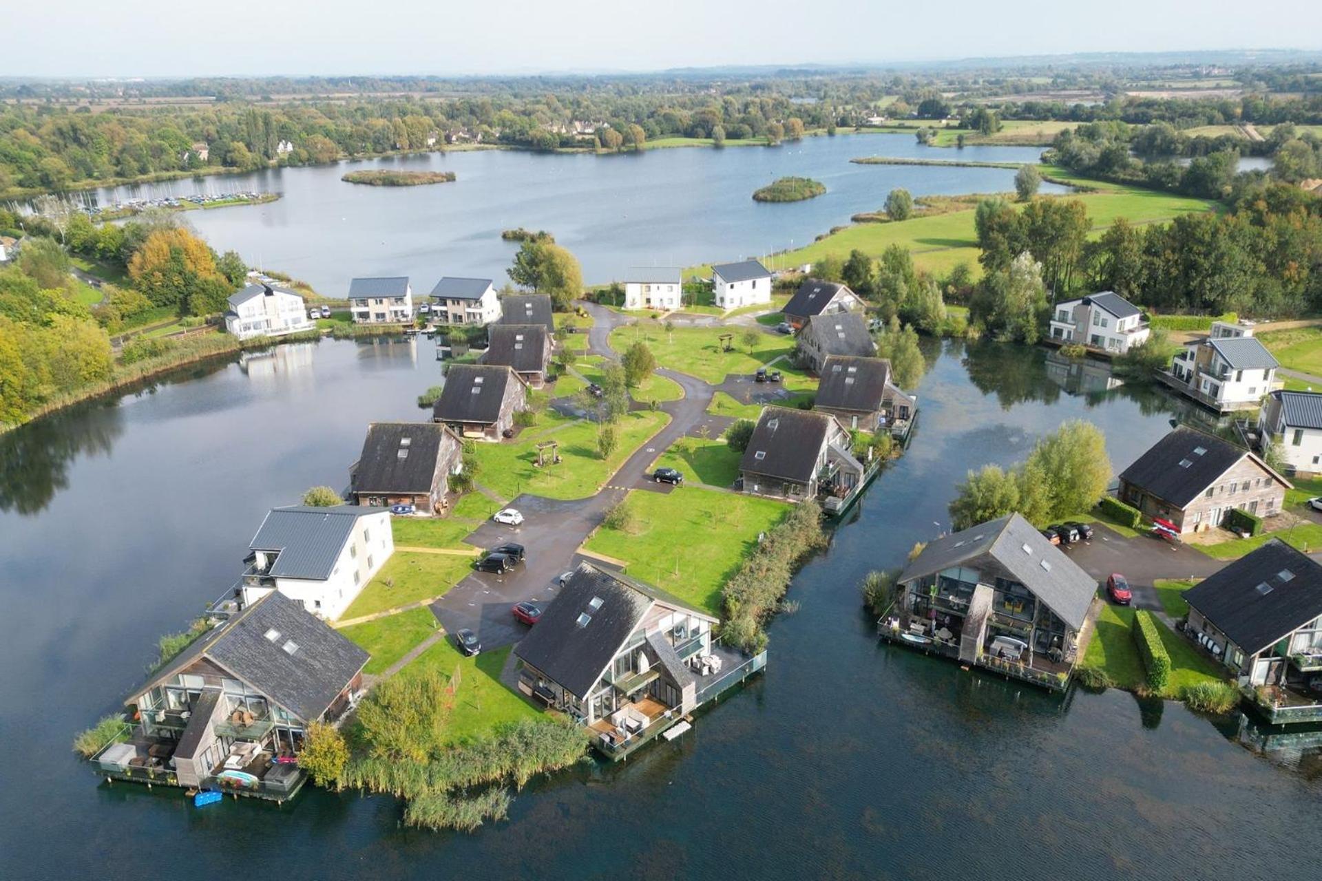 Waters Edge 04, Waterside Lodge P South Cerney Exterior foto